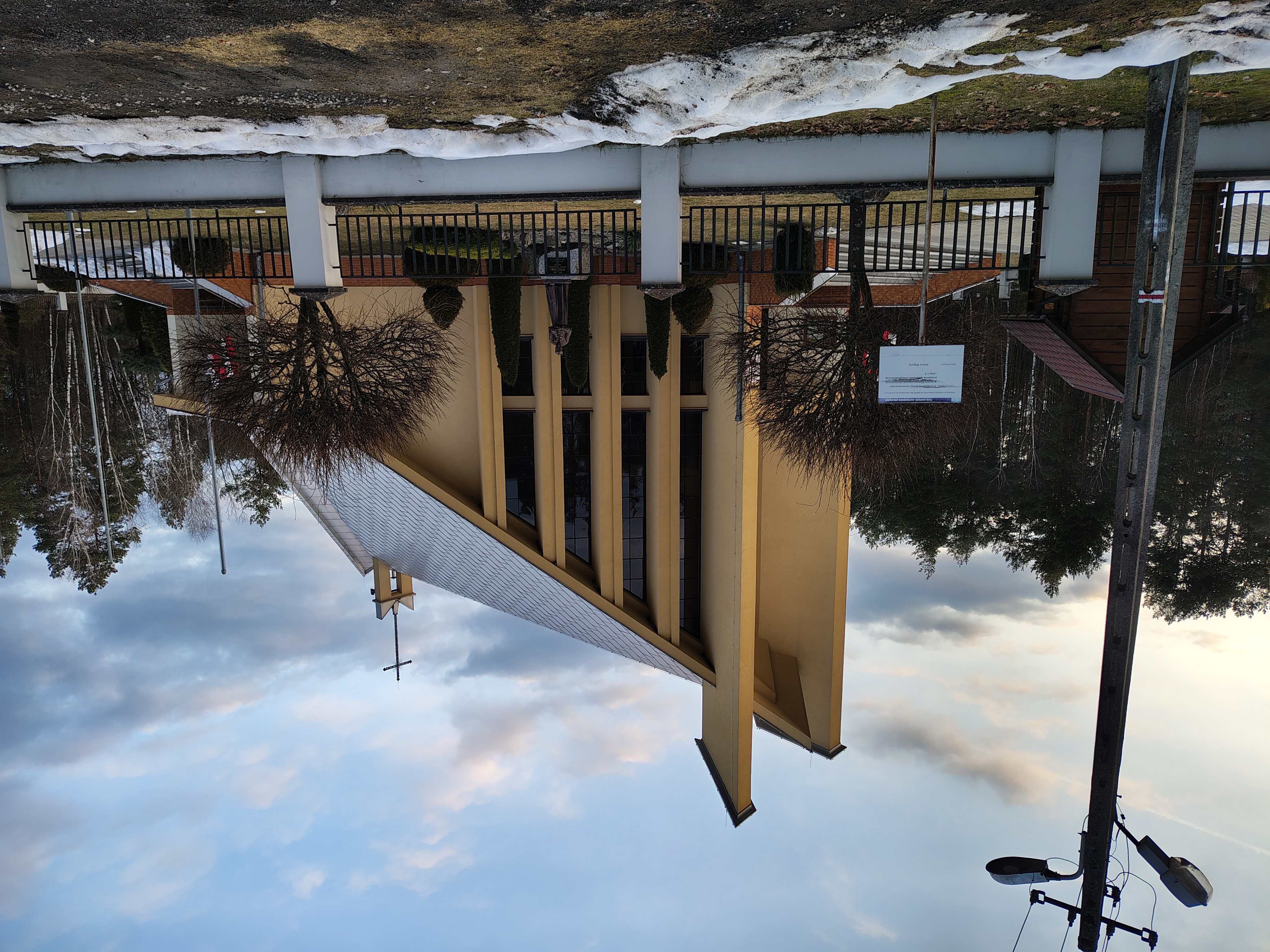 Kościół Nawiedzenia NMP Stary Bidaczów - elewacja 1