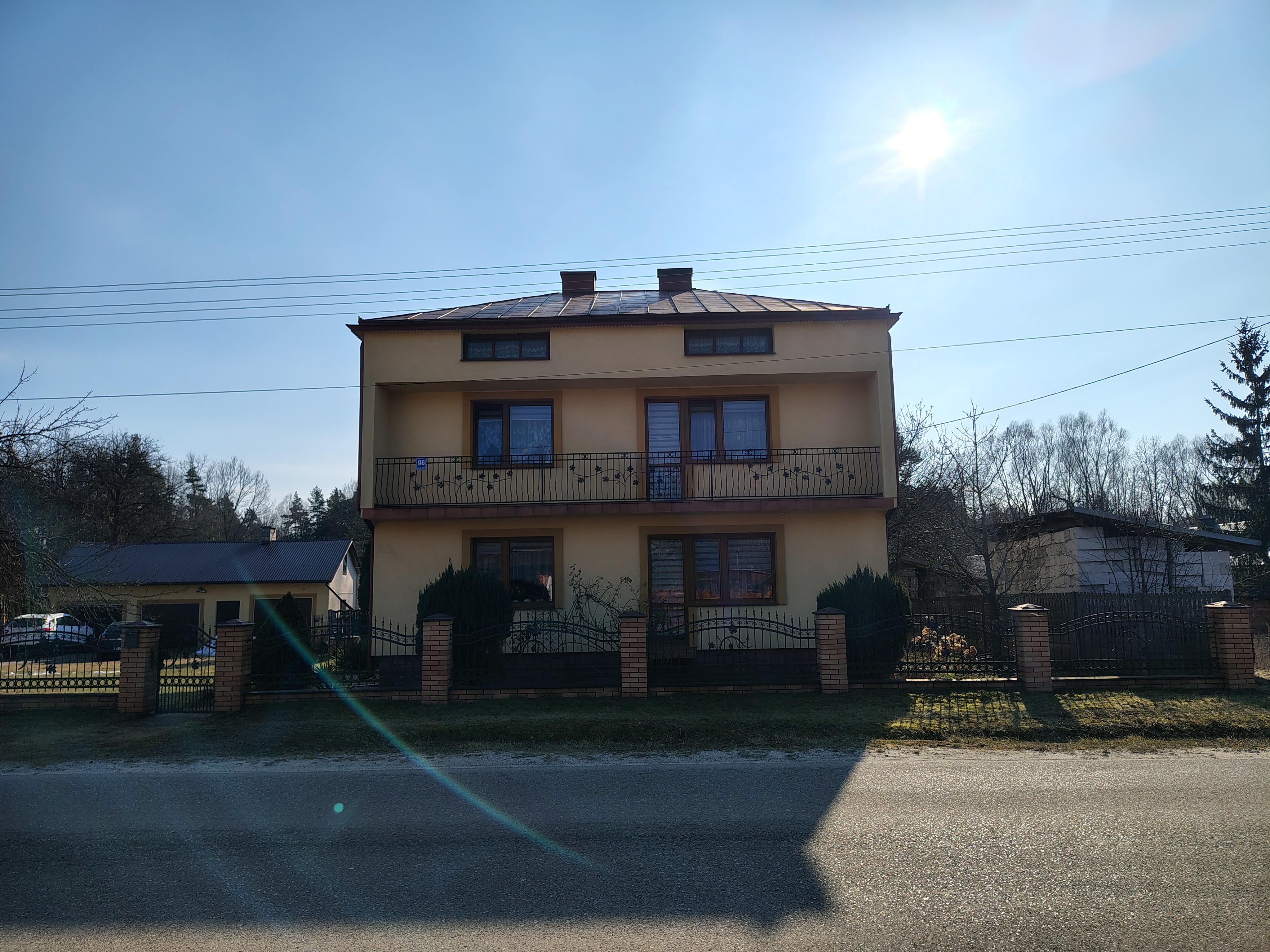 Dom jednorodzinny tradycyjny styl - widok 7