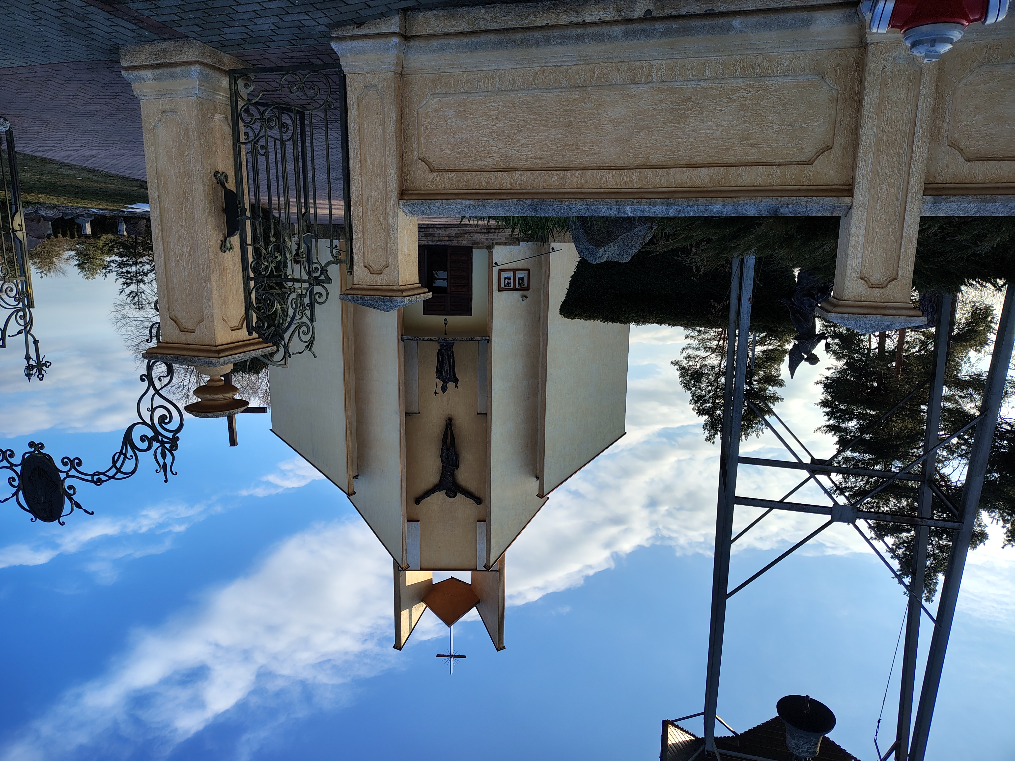 Kościół Miłosierdzia Bożego Harasiuki - wnętrze 1