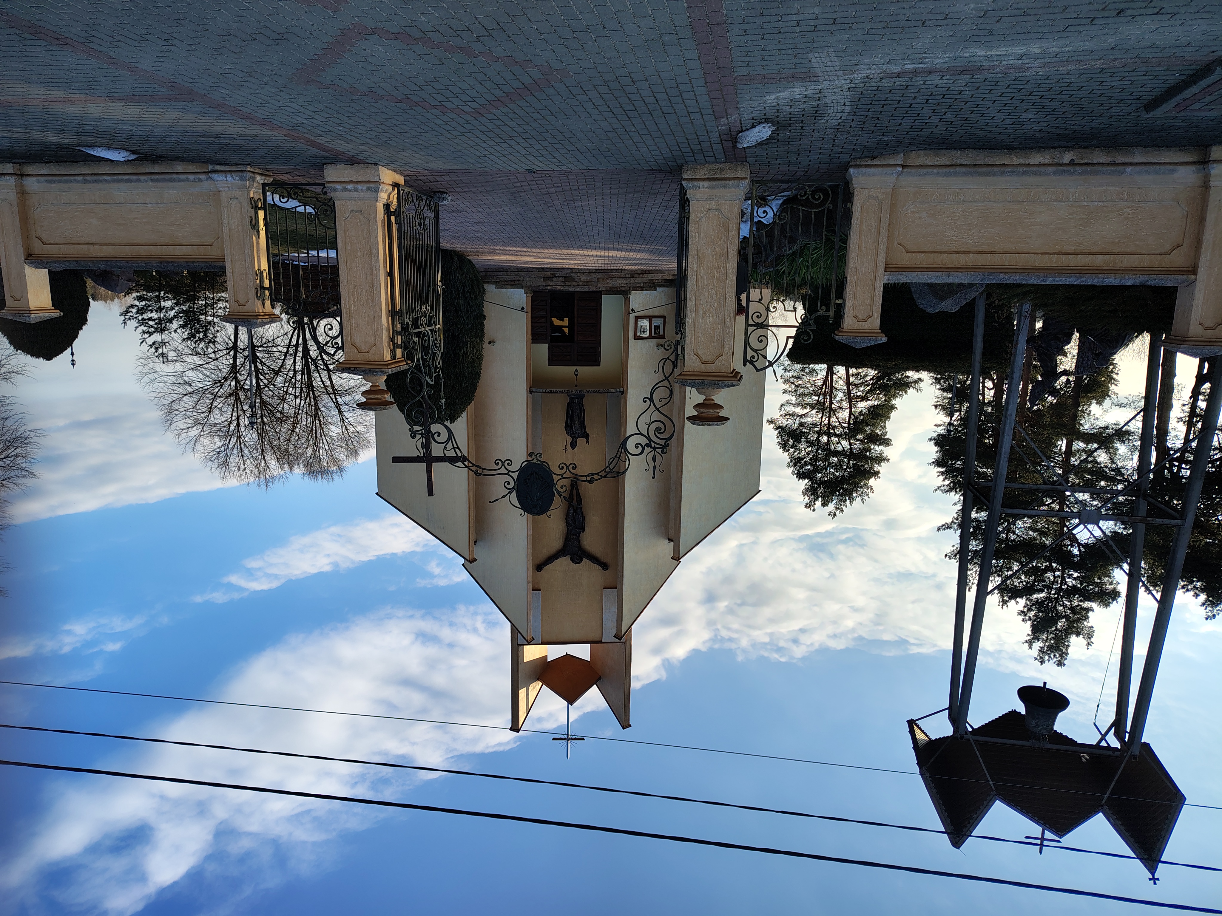 Kościół Miłosierdzia Bożego Harasiuki - wnętrze 2